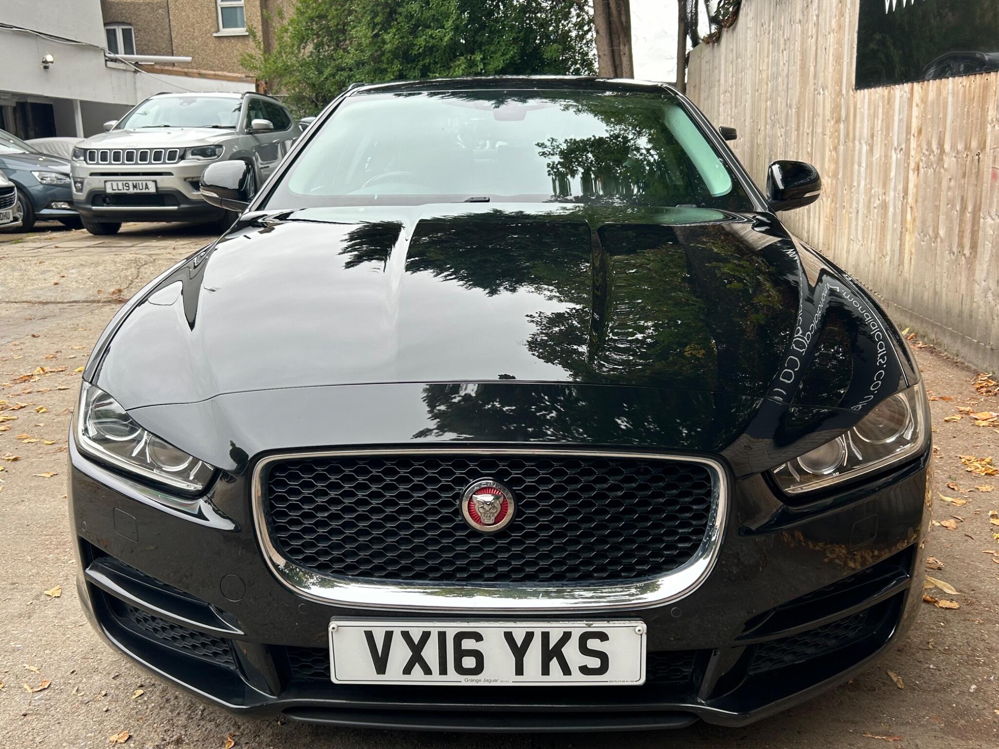 Jaguar Xe view 20