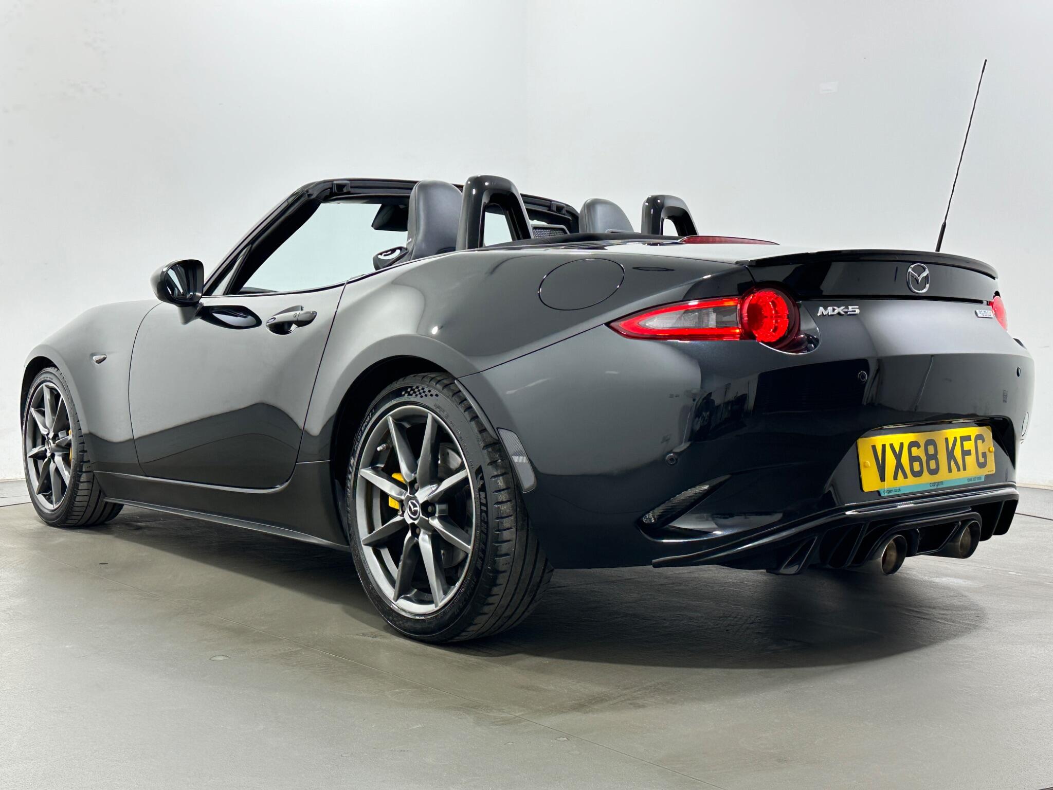 Mazda MX-5 view 40