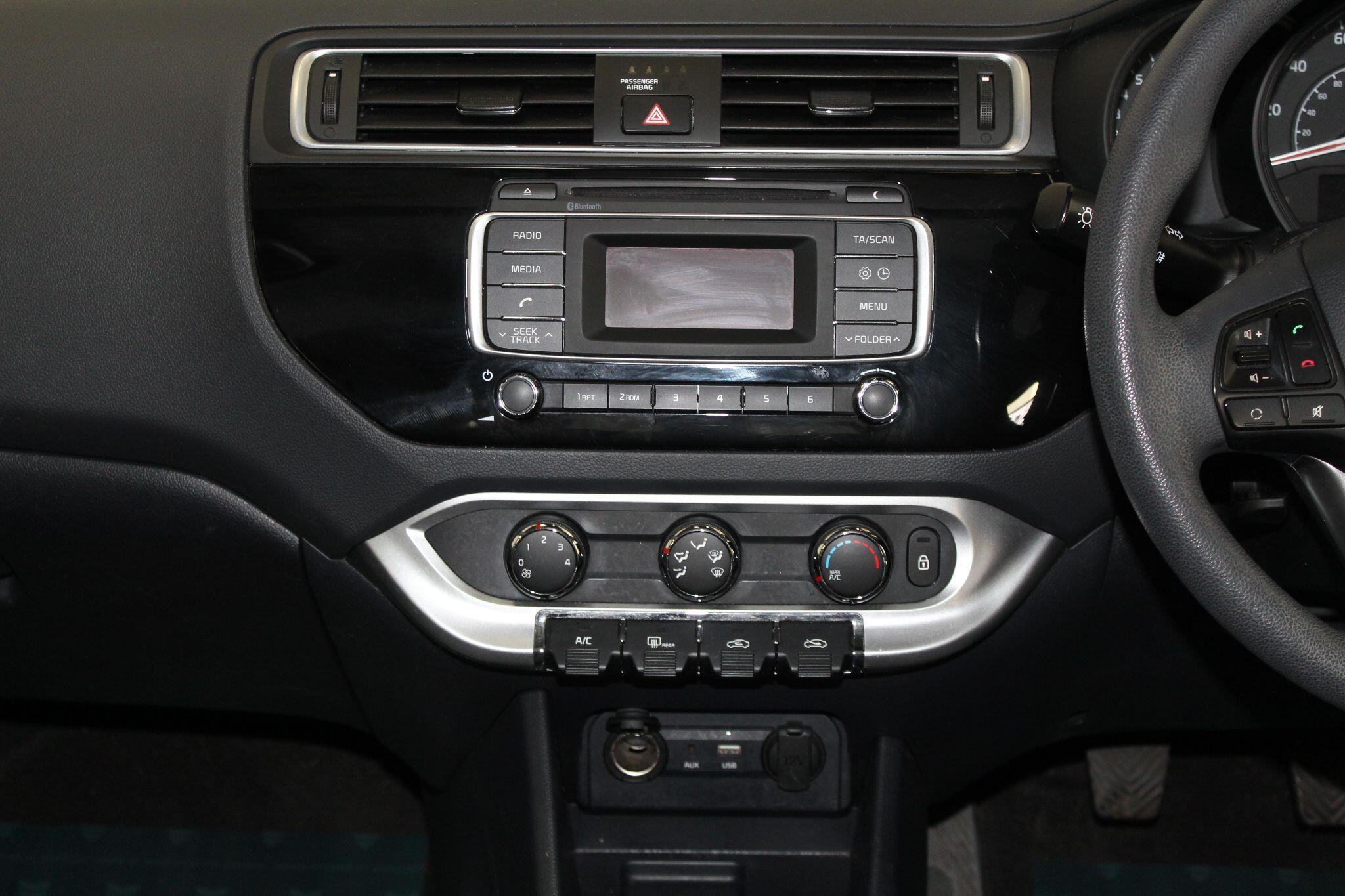 Kia Rio view 30