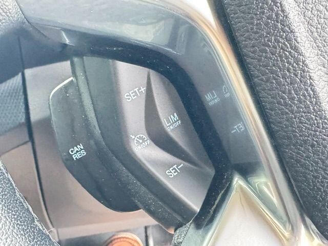 Ford Transit Connect view 27