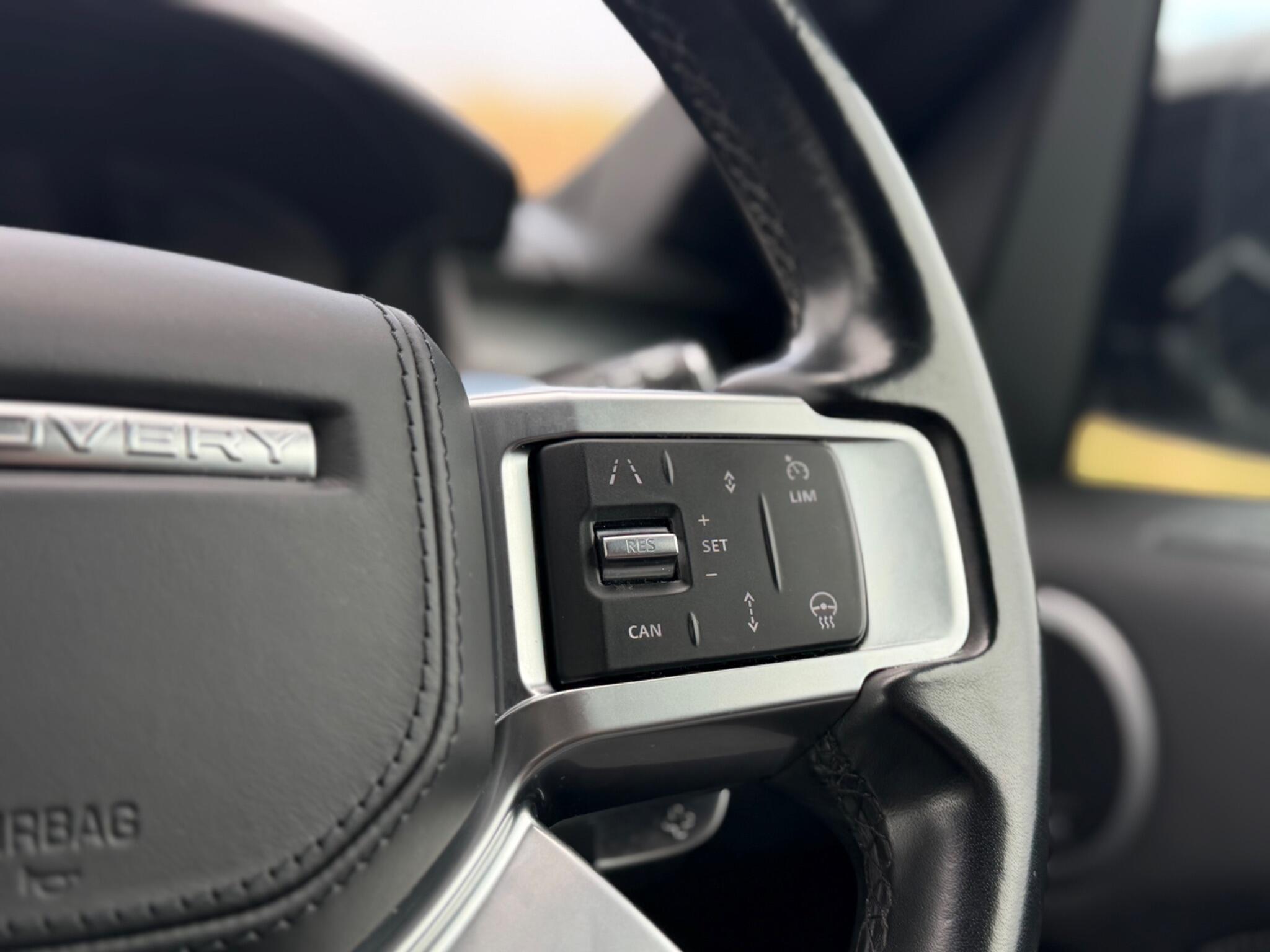 Land Rover Discovery 3 view 12