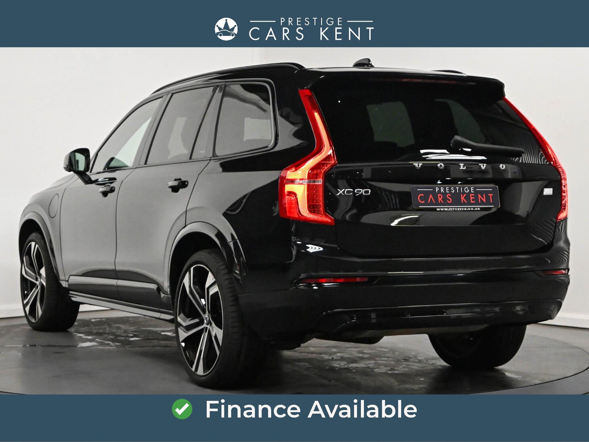 Volvo XC90 view 3