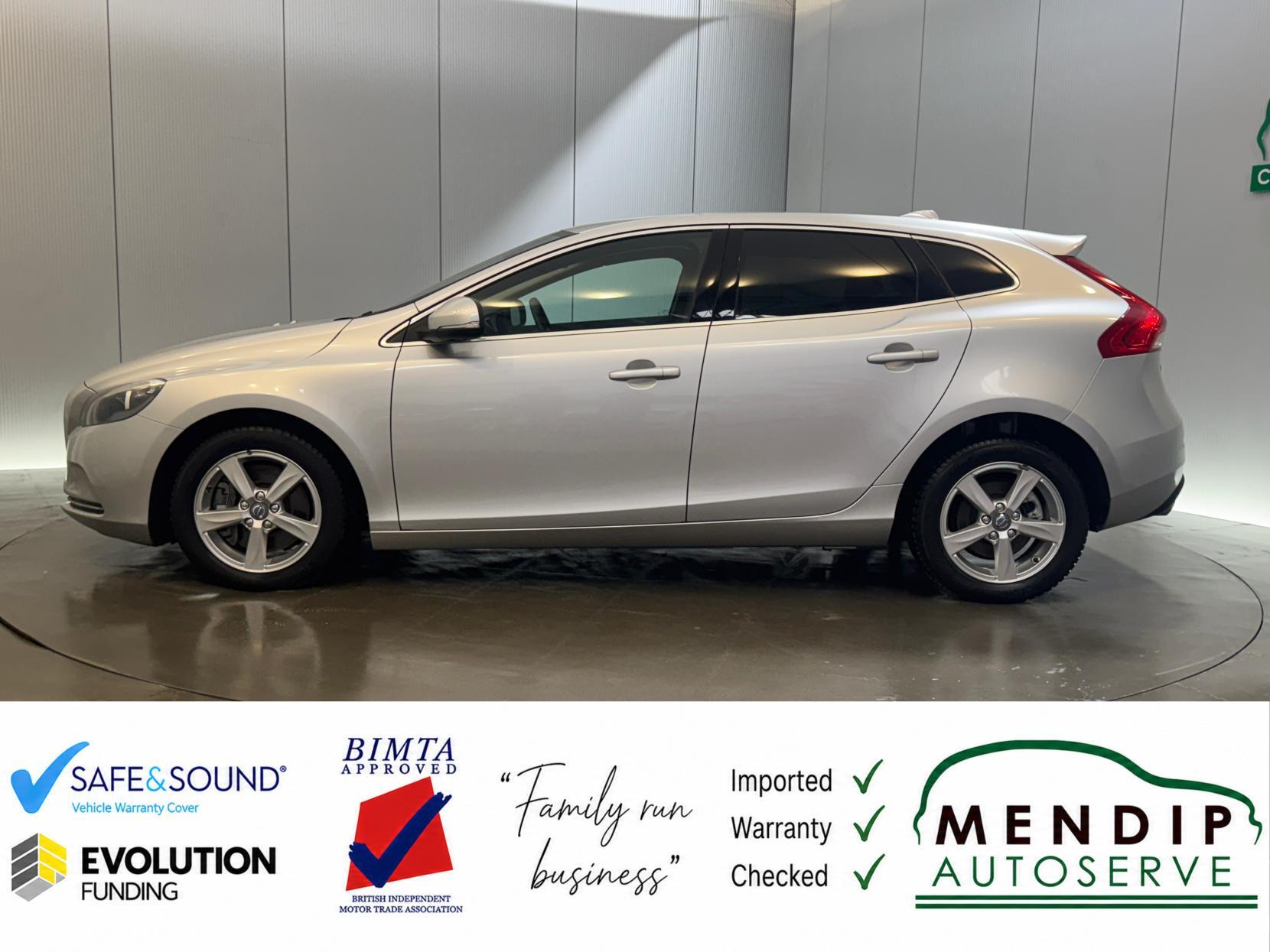 Volvo V40 view 7