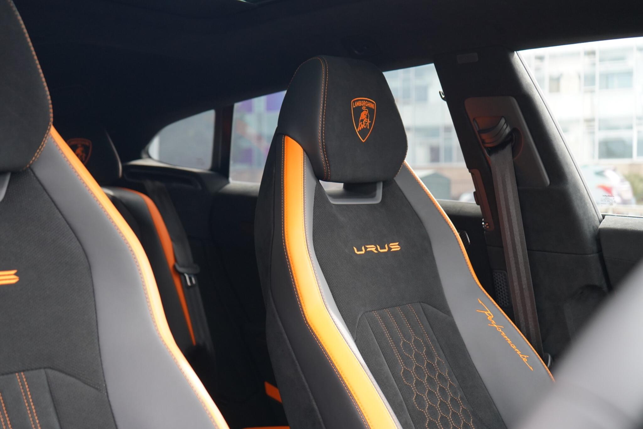 Lamborghini Urus view 23