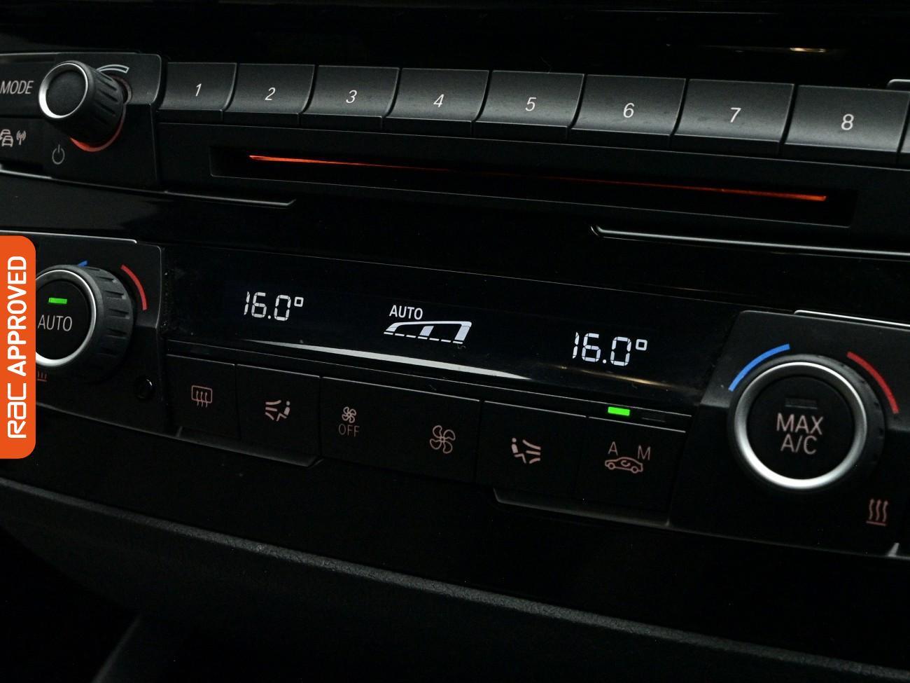 BMW 1 Series view 17