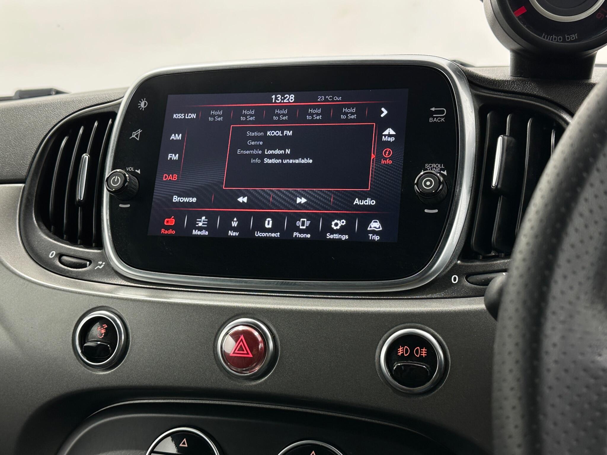 Abarth 595 view 23