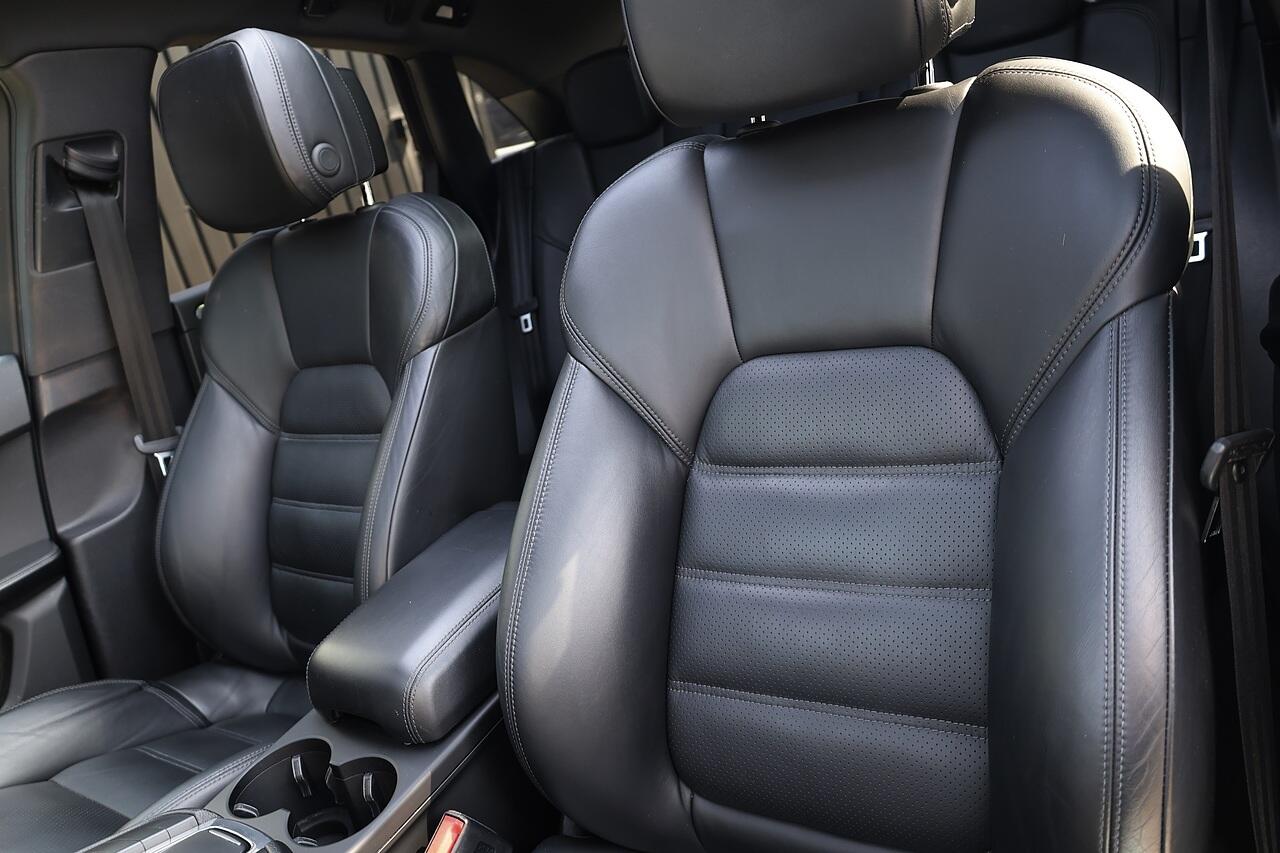 Porsche Macan view 8