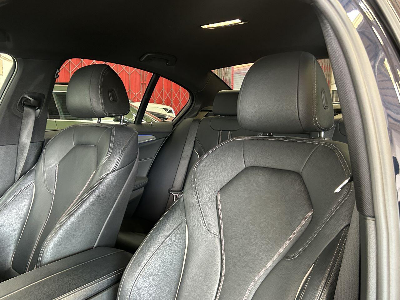 BMW 5 Series view 53