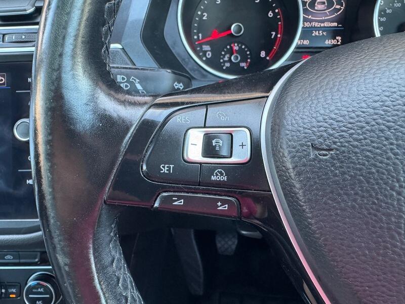 Volkswagen Tiguan view 36