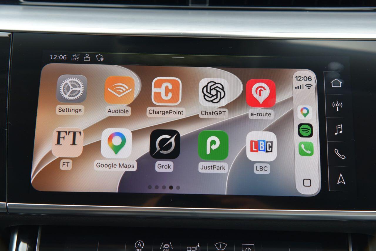 Audi A8 view 52