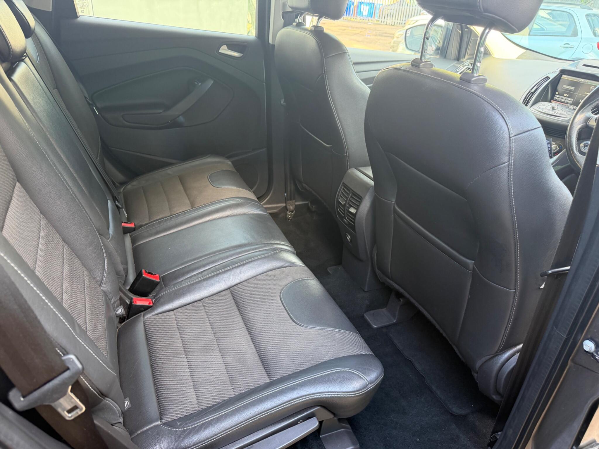 Ford Kuga view 16