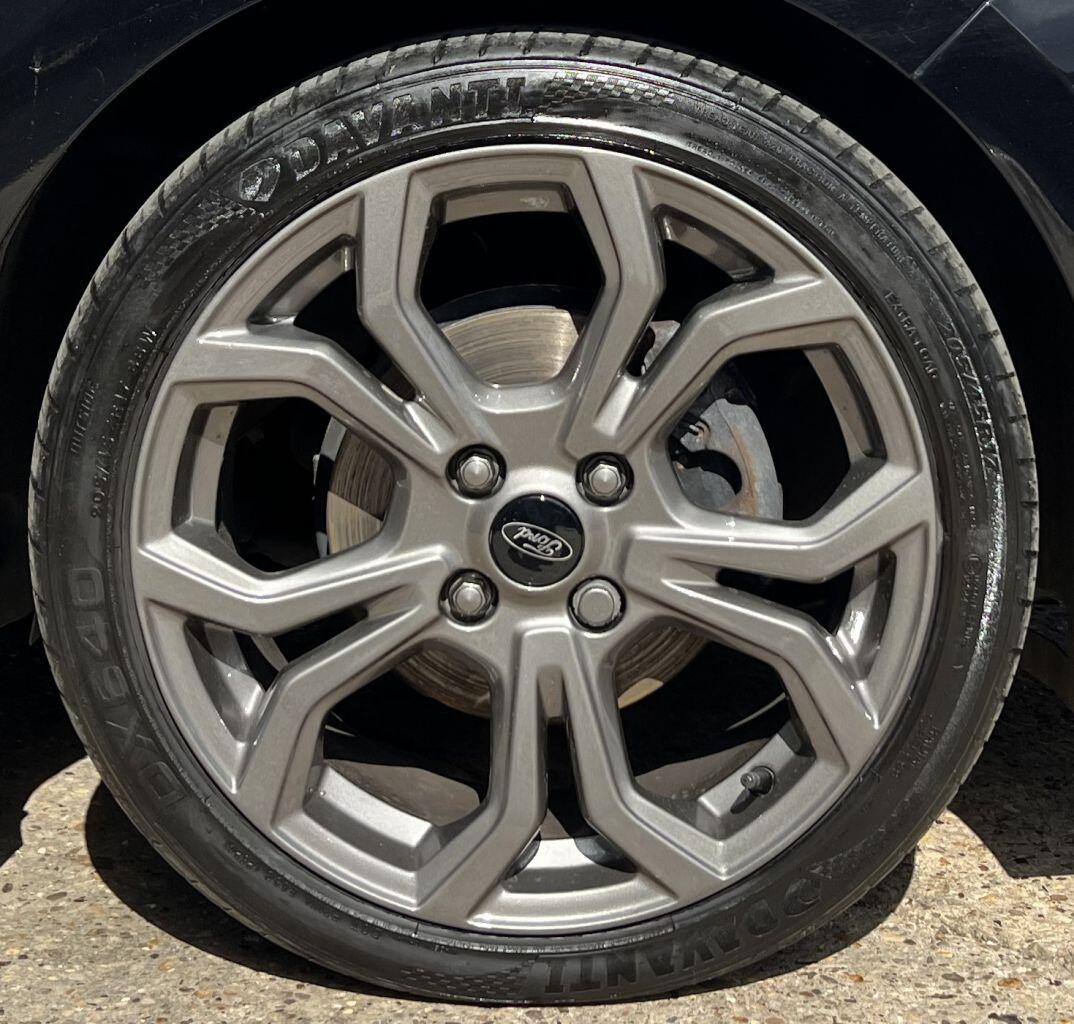 Ford Fiesta view 11
