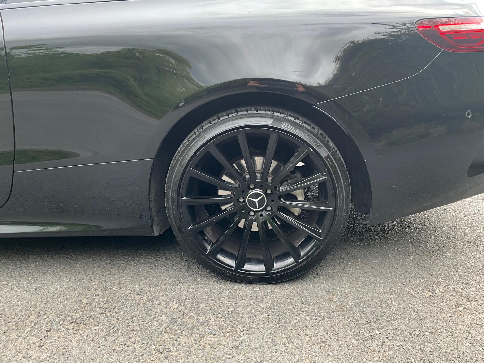 Mercedes-Benz E Class view 21