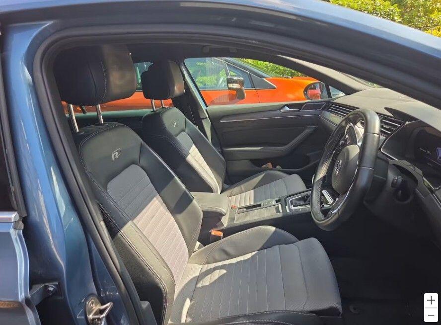 Volkswagen Passat view 5