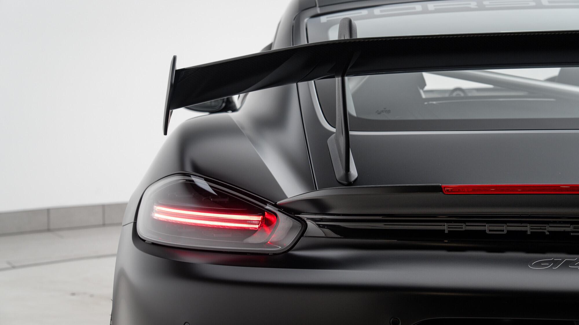 Porsche 718 Cayman view 19