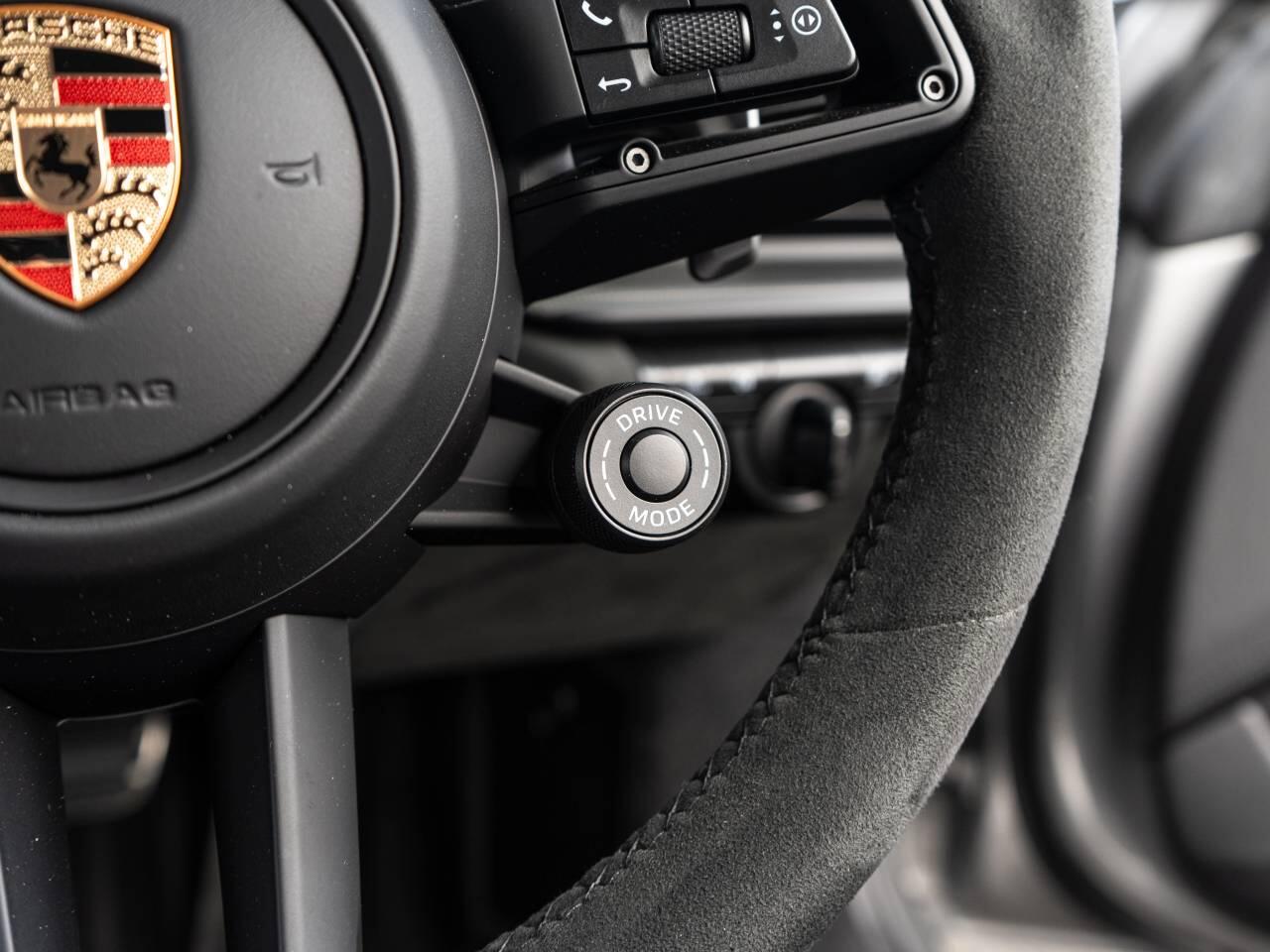 Porsche 911 view 20