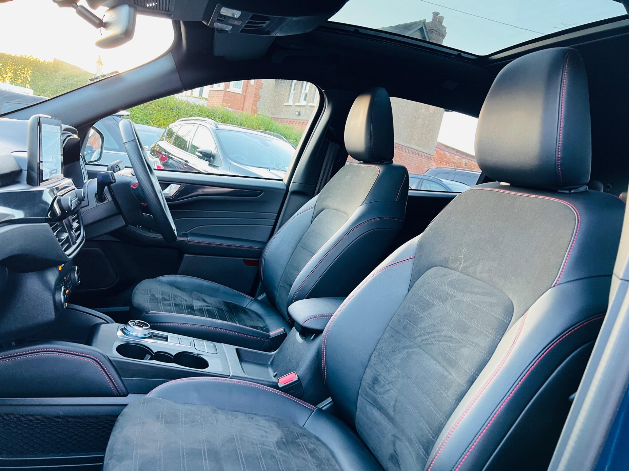 2023 Ford Kuga 2.5 EcoBoost Duratec 14.4kWh ST-Line X CVT Euro 6 (s/s) 5dr • 23,532 miles image 63