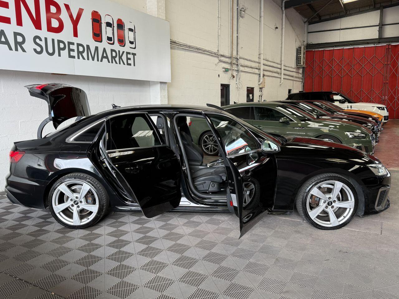 Audi A4 view 14