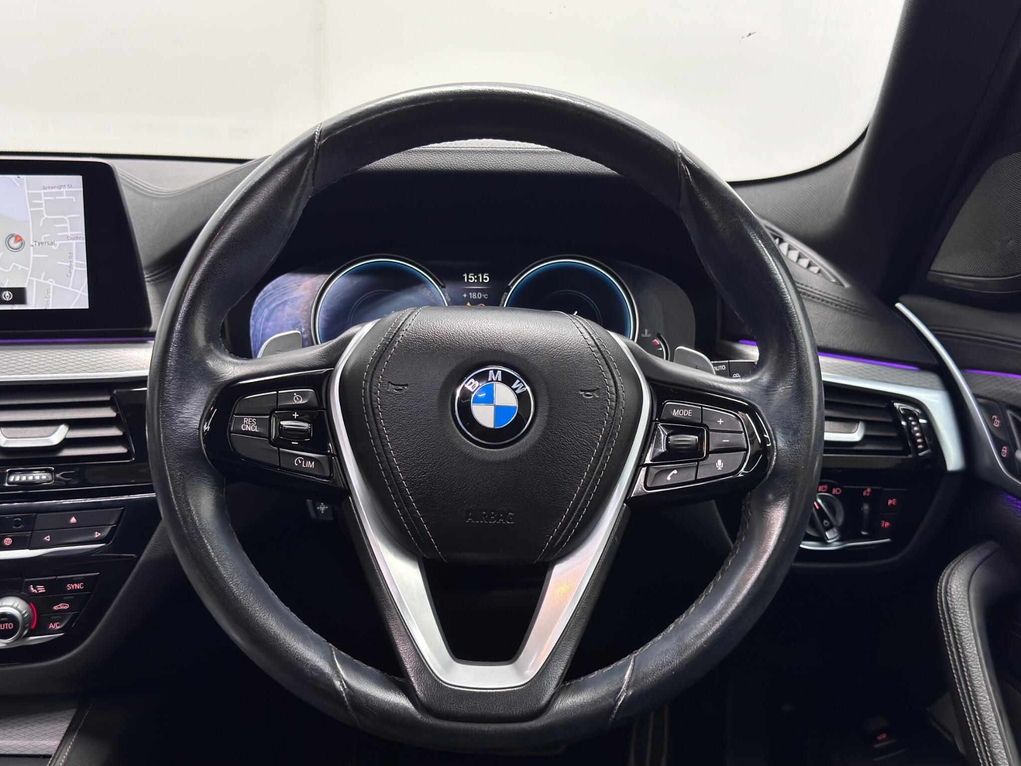 BMW 5 Series view 61