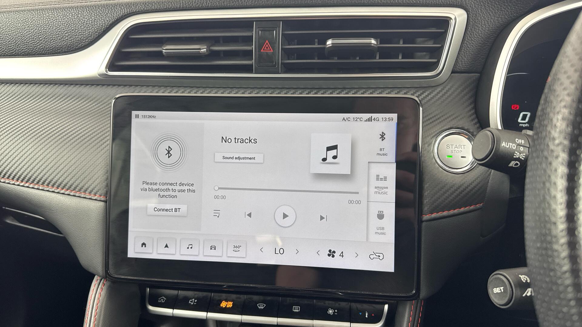 MG ZS view 29
