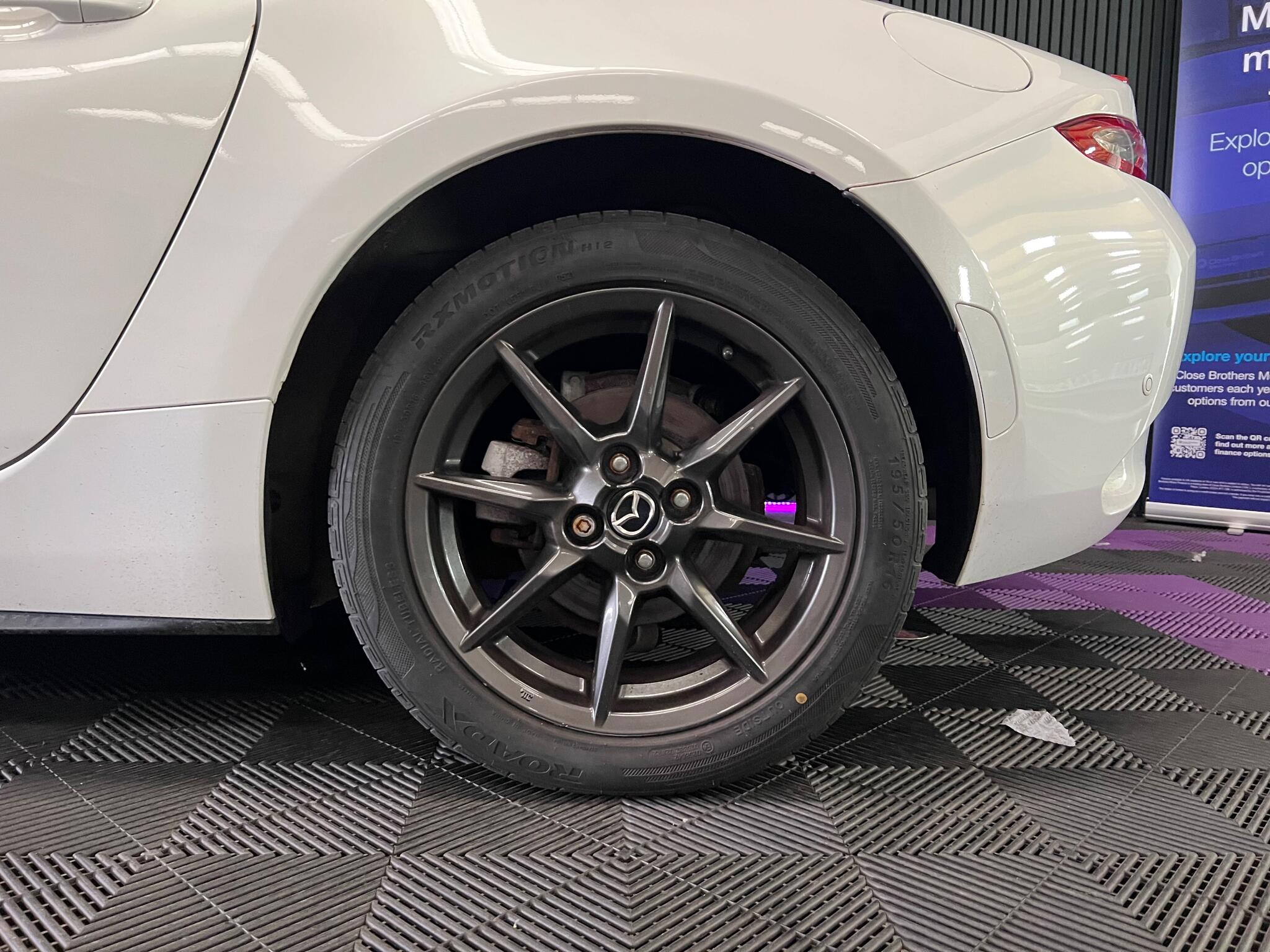 Mazda MX-5 view 43
