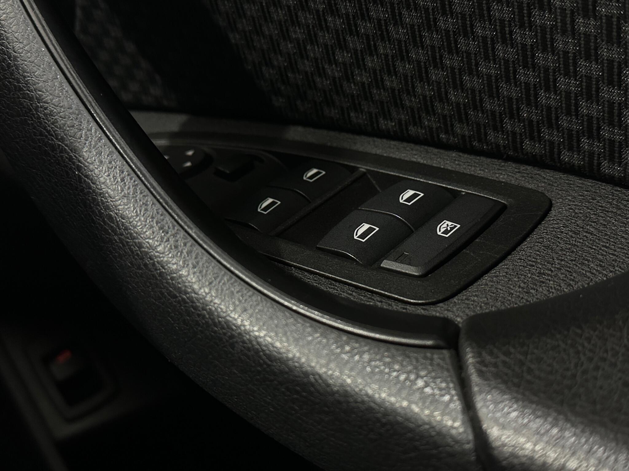 BMW X2 view 18