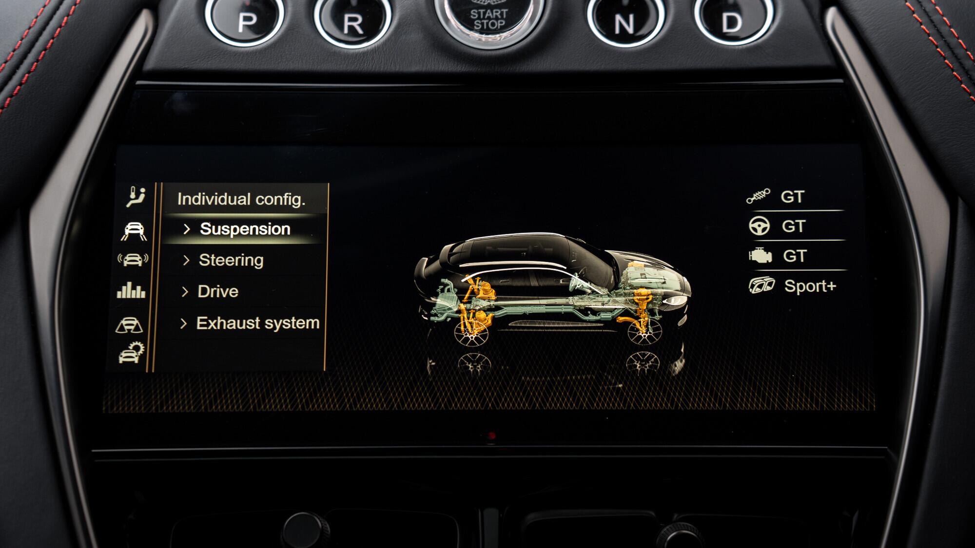 Aston Martin DBX view 30