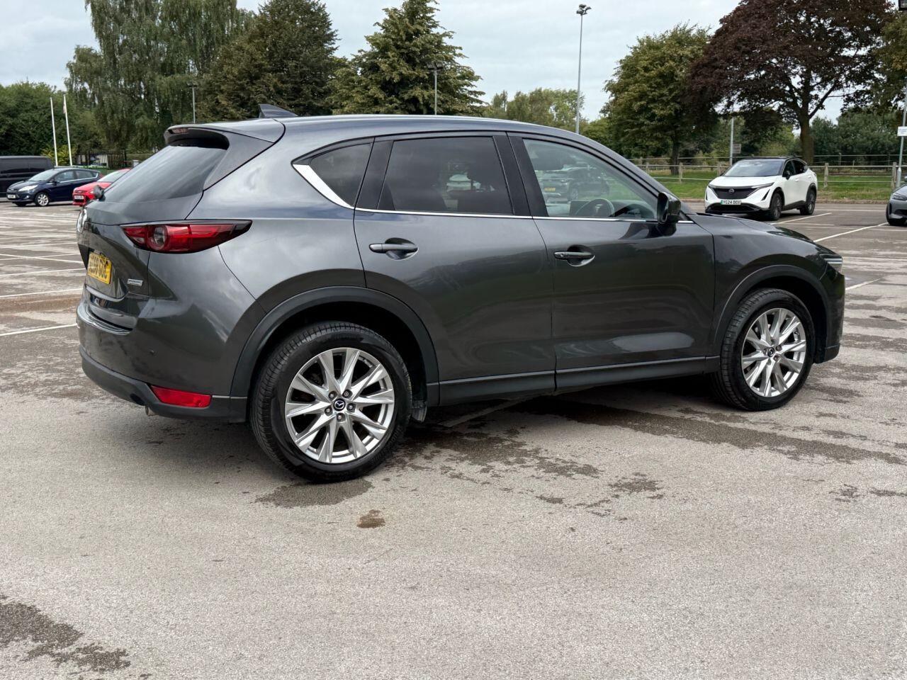 Mazda CX-5 view 44
