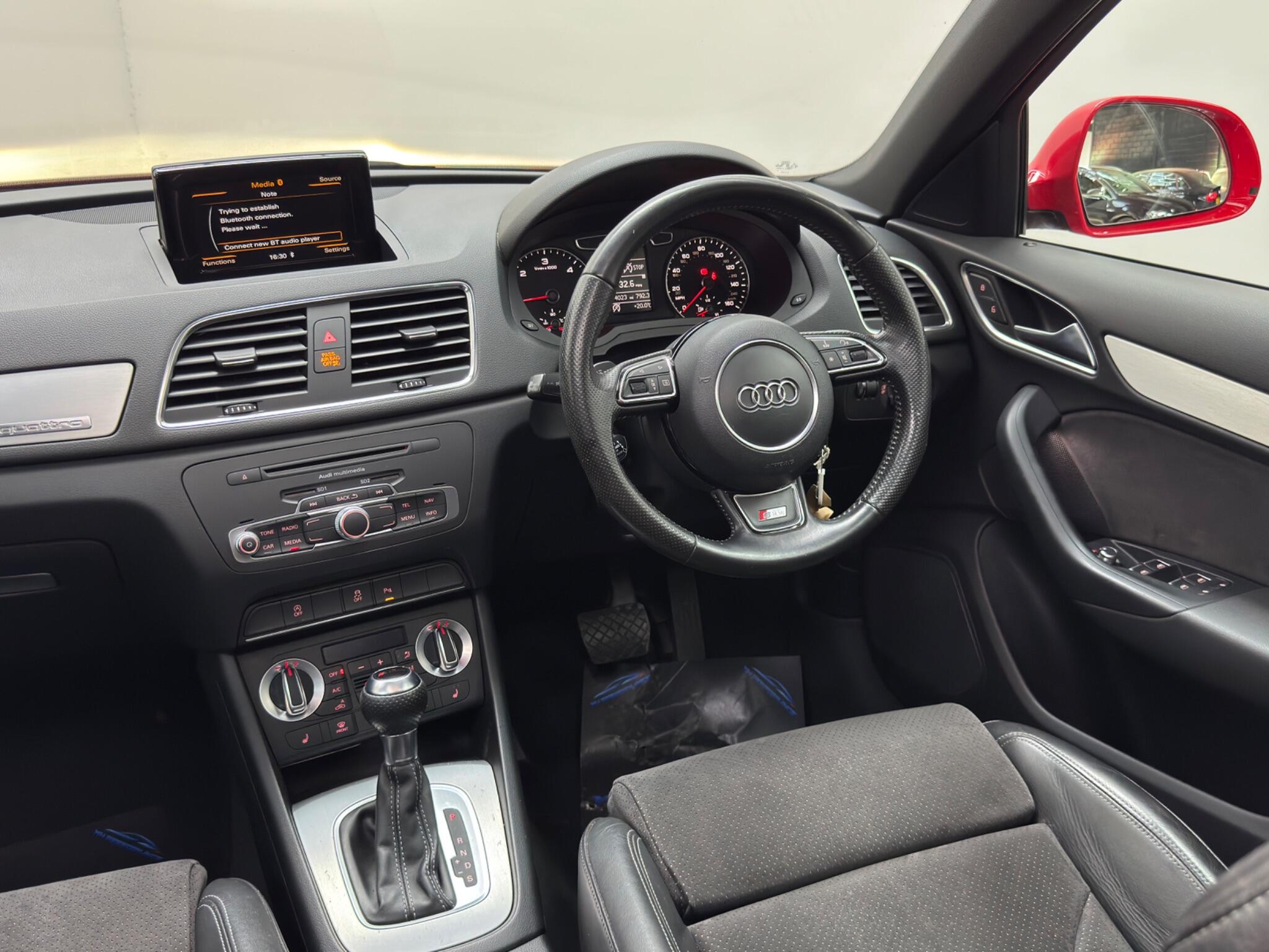 Audi Q3 view 66