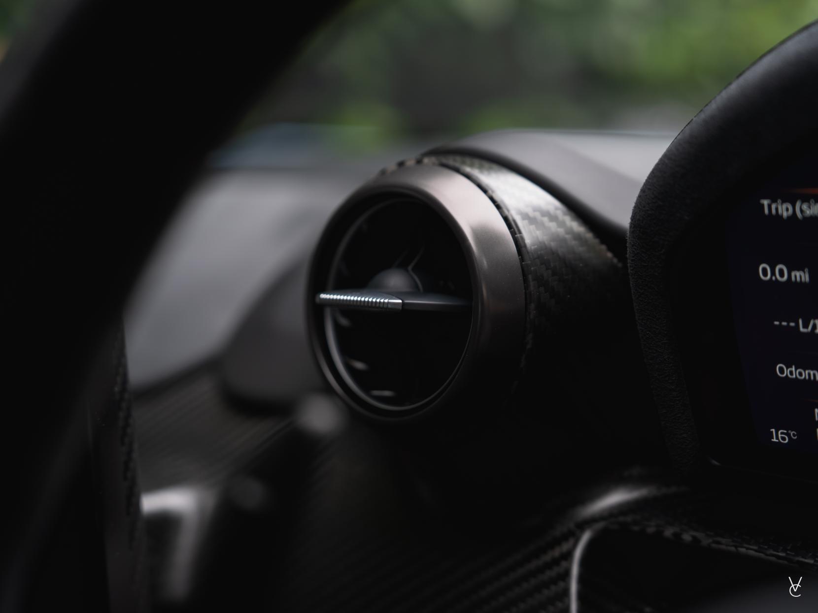 McLaren Senna view 25