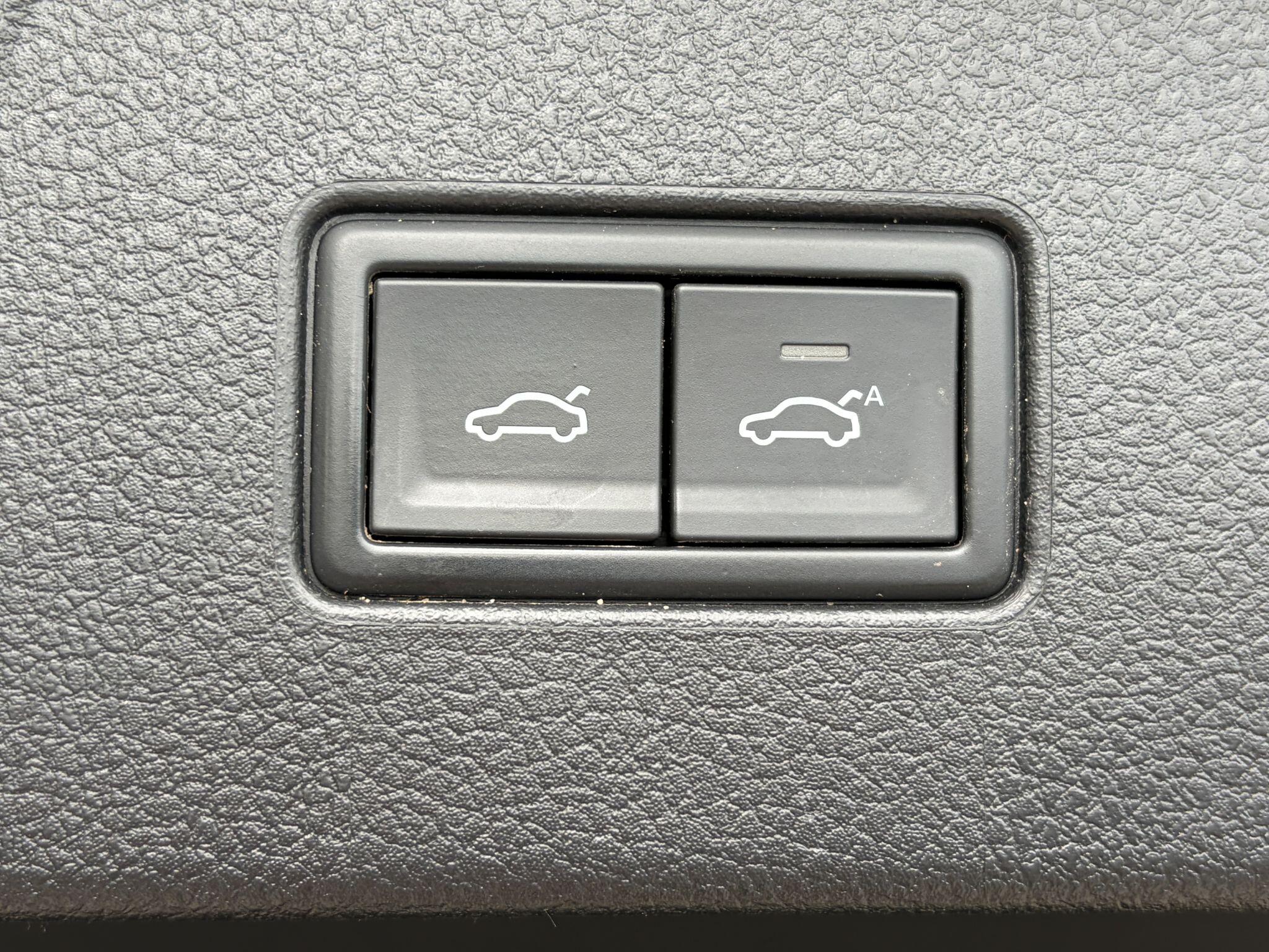 Volkswagen Passat view 30