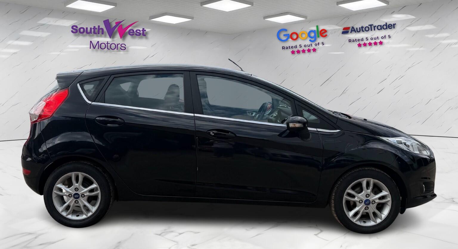 Ford Fiesta view 3