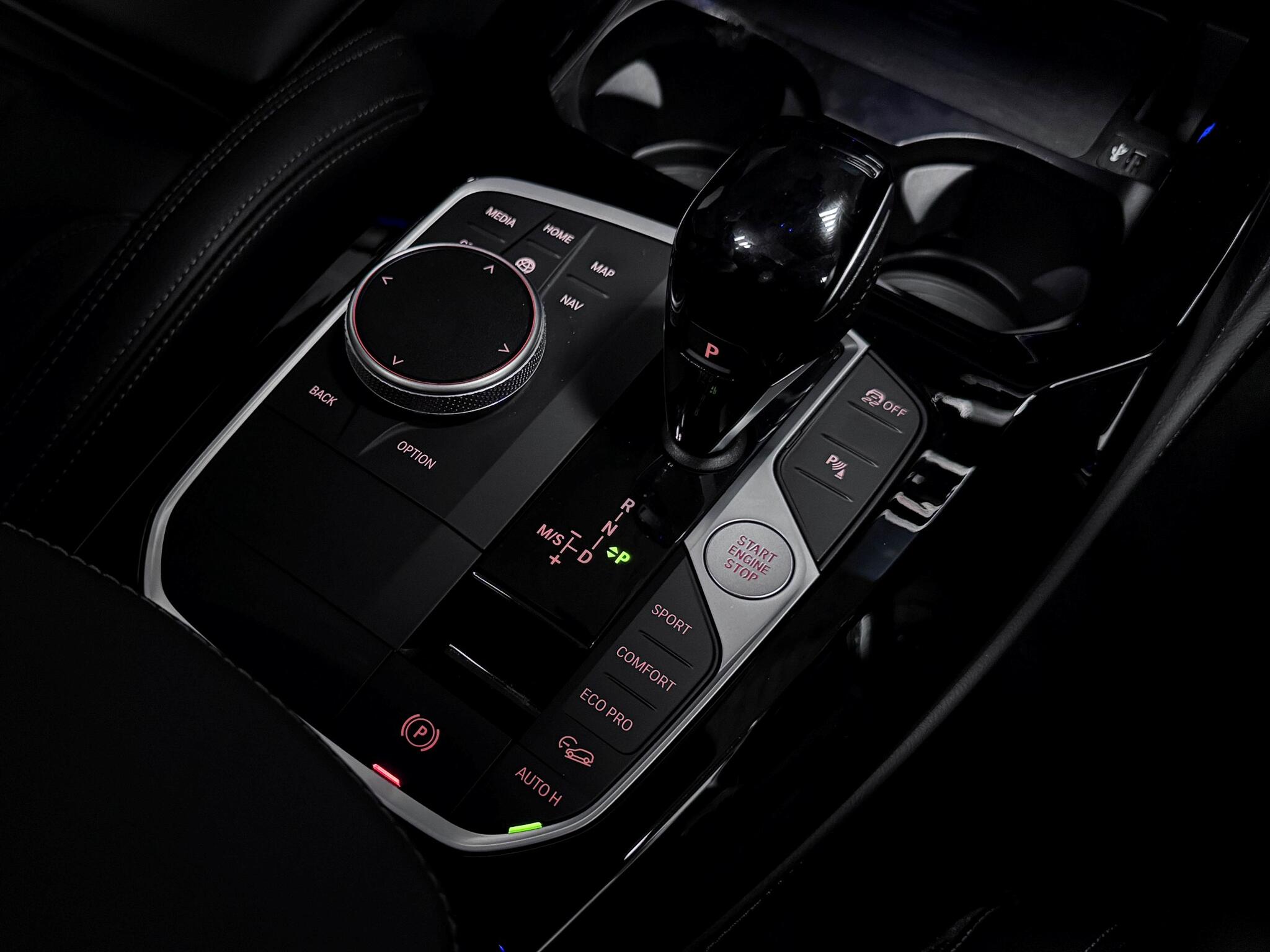 BMW X4 view 32