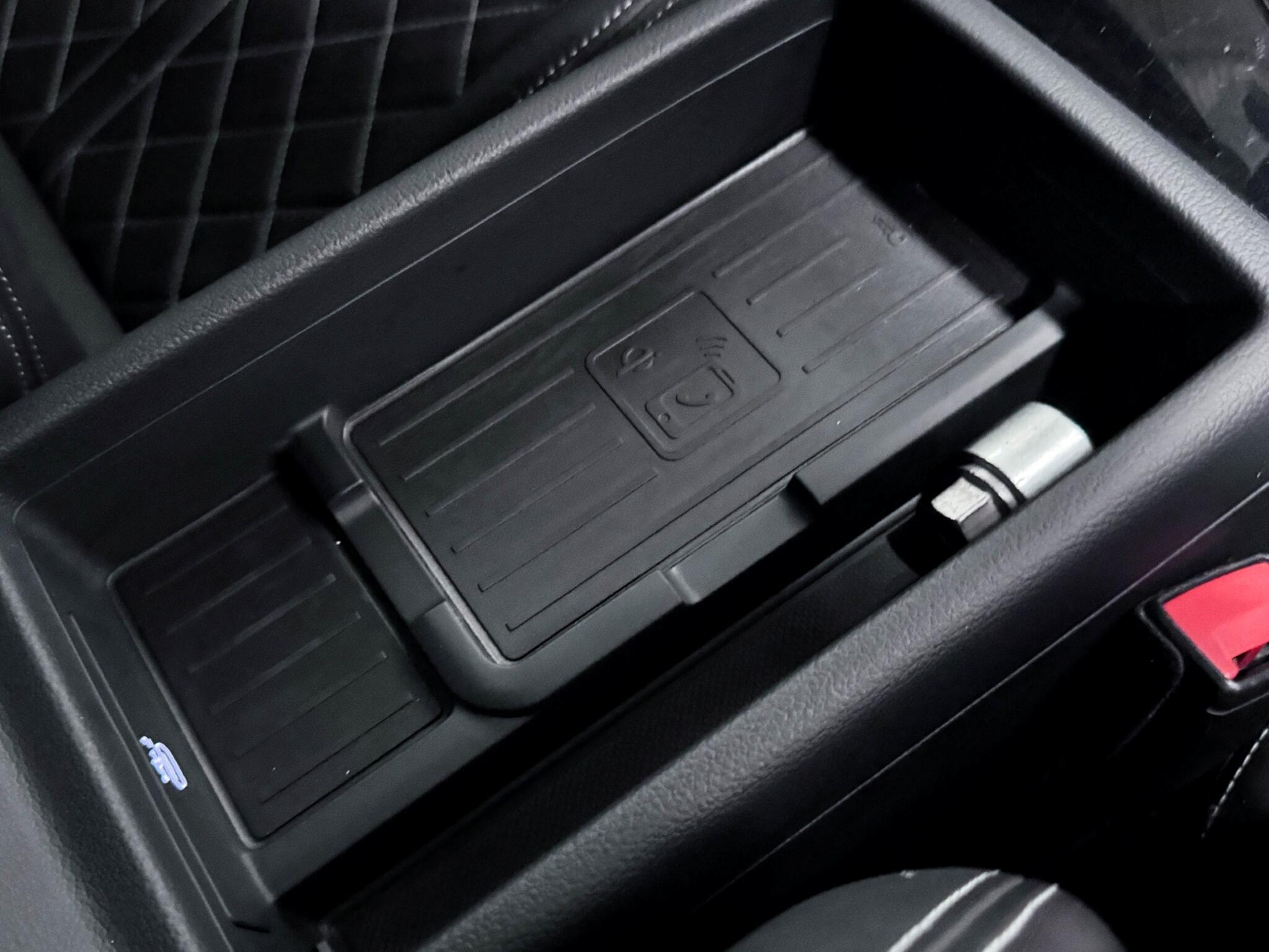 Audi S4 view 30