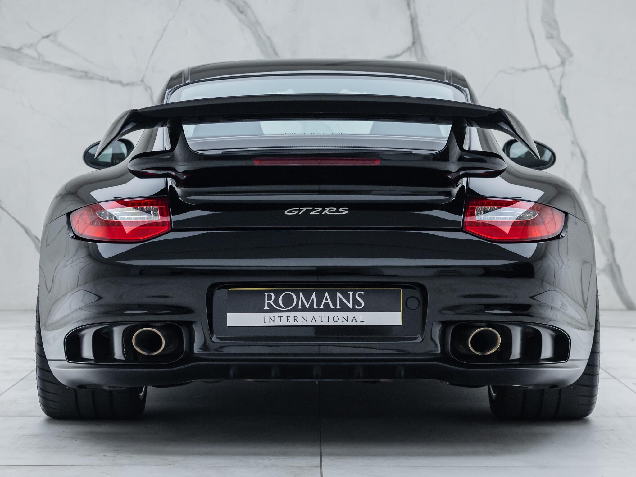 Porsche 911 view 10