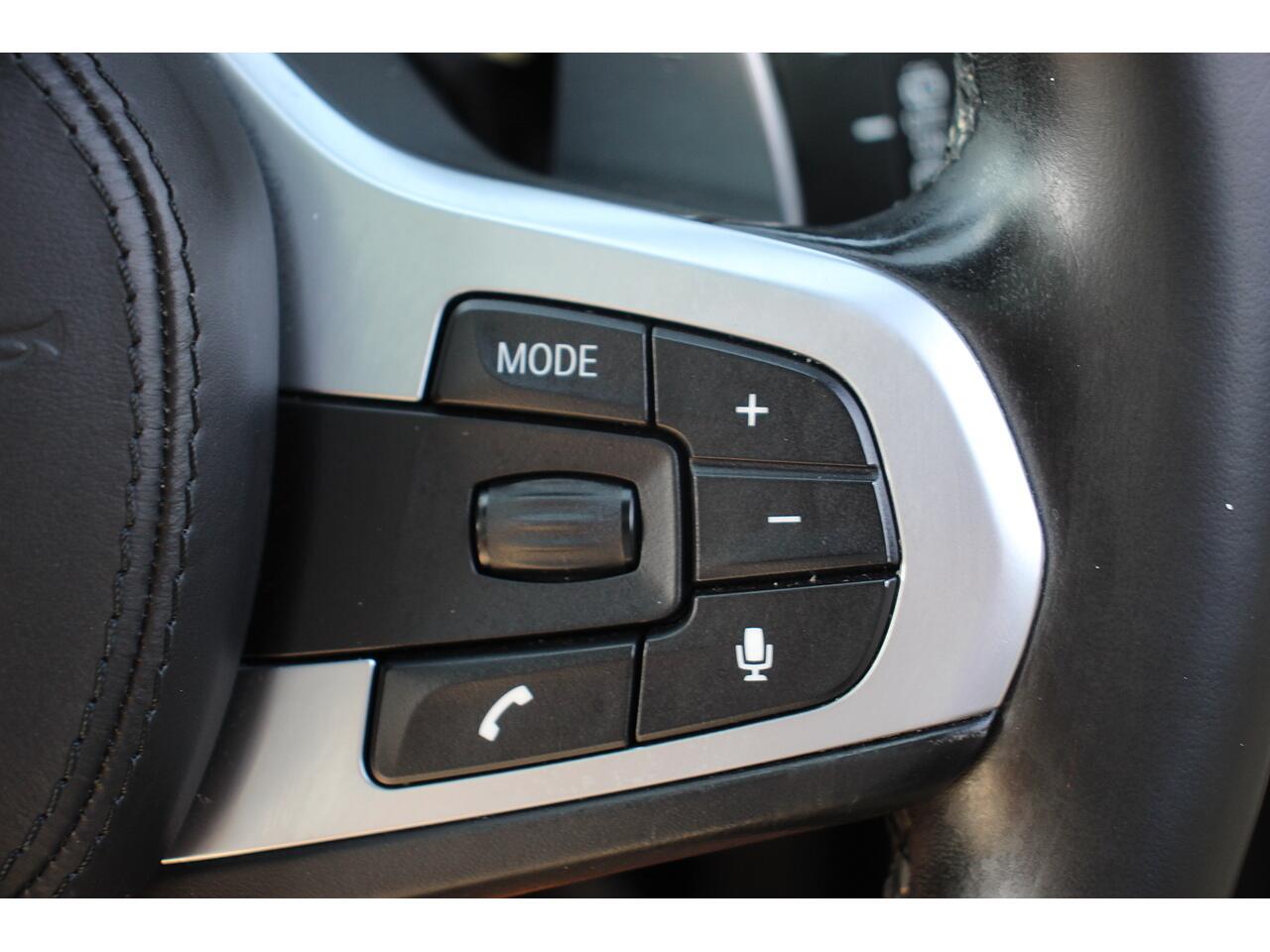 BMW 5 Series view 29