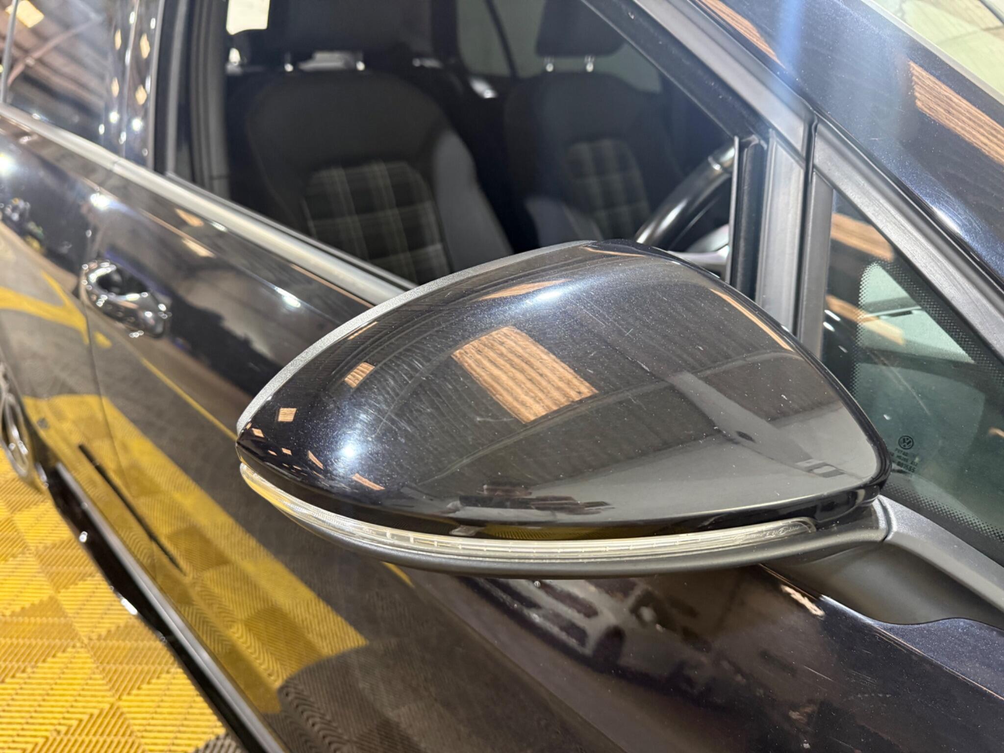 Volkswagen Golf view 52