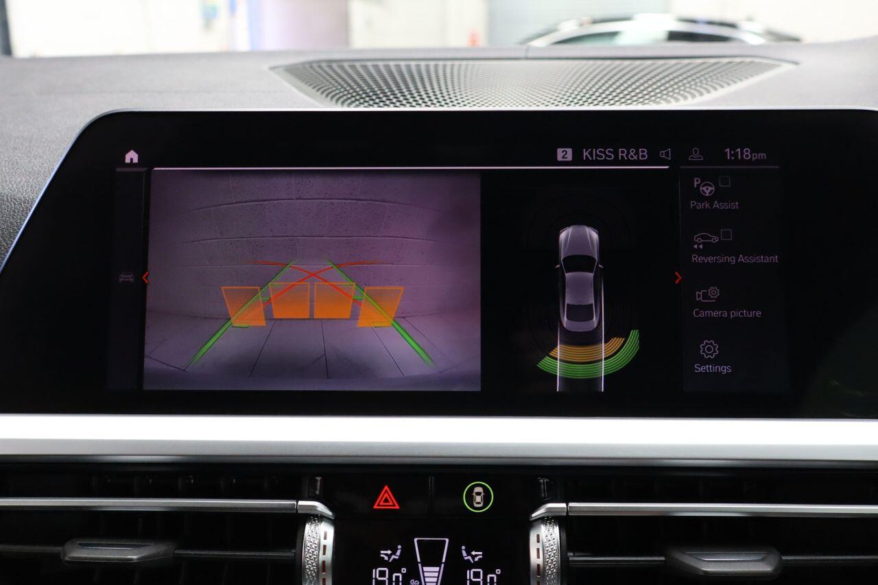 BMW 4 Series view 22