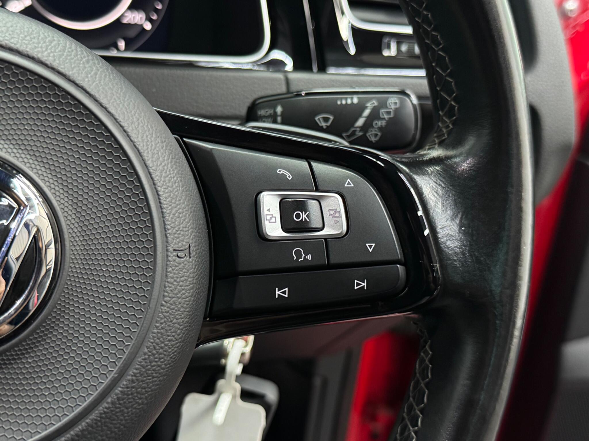 Volkswagen Golf view 37