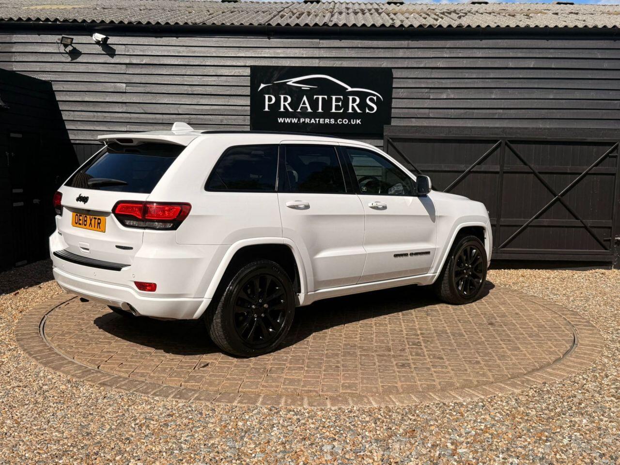 Jeep Grand Cherokee view 7
