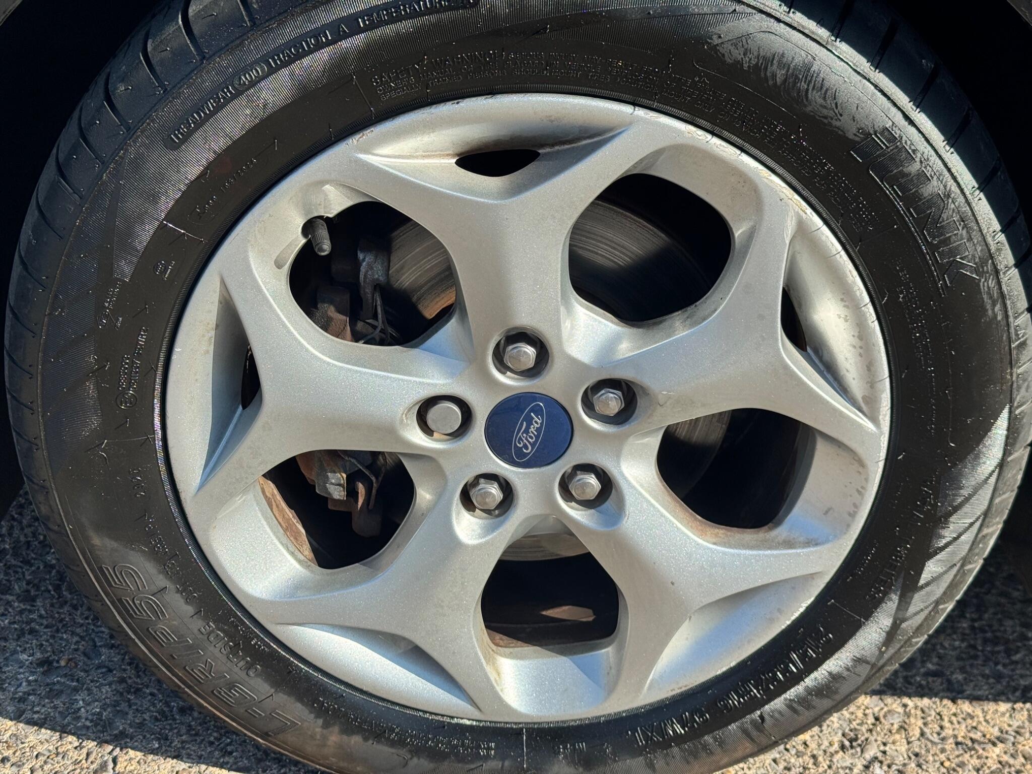 Ford C-Max view 38