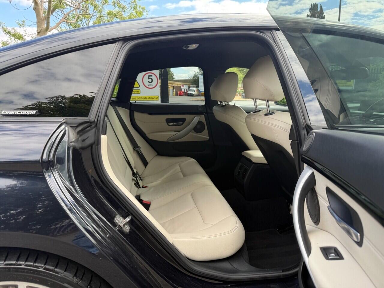 BMW 4 Series Gran Coupe view 36