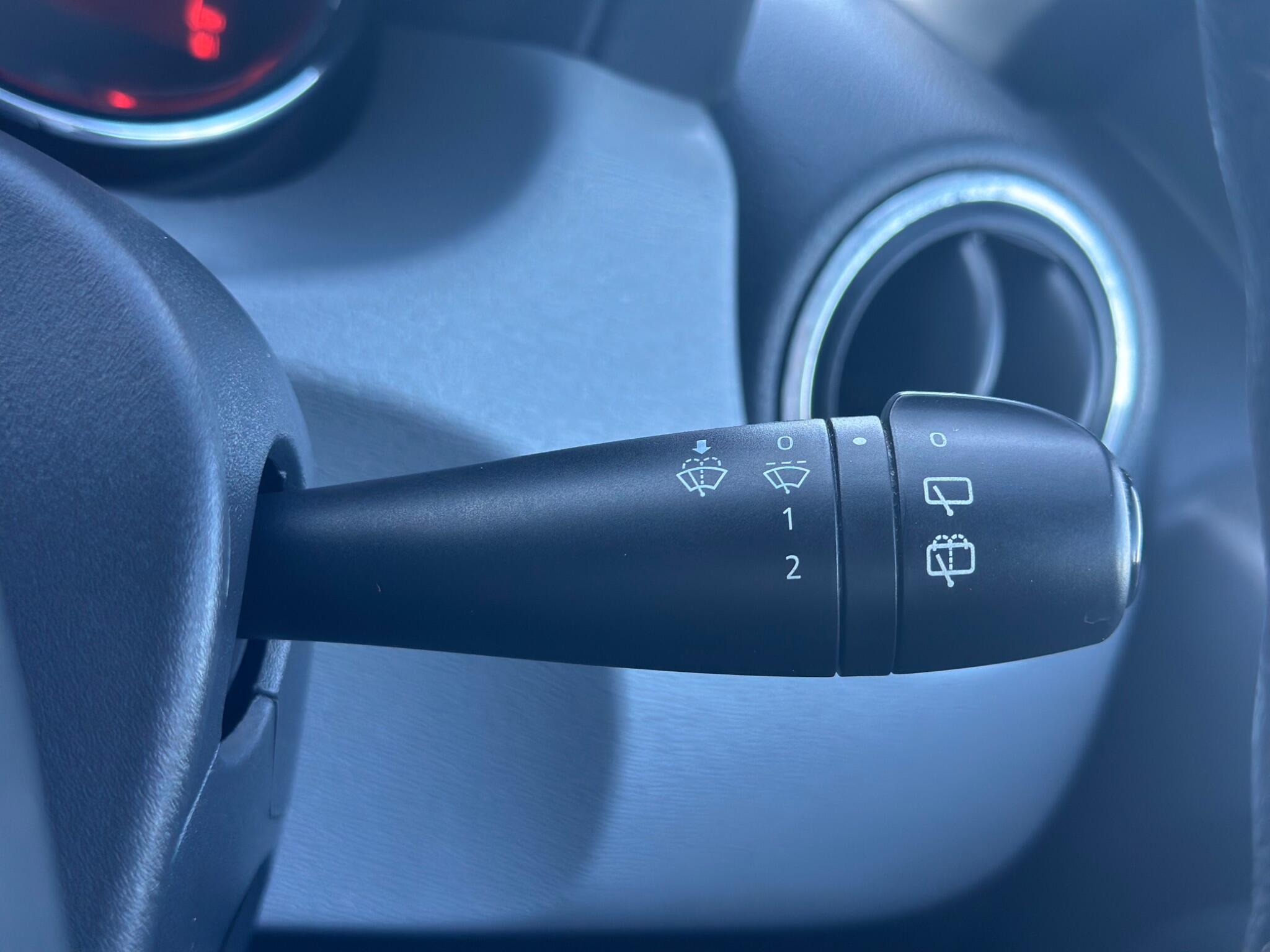 Dacia Duster view 35