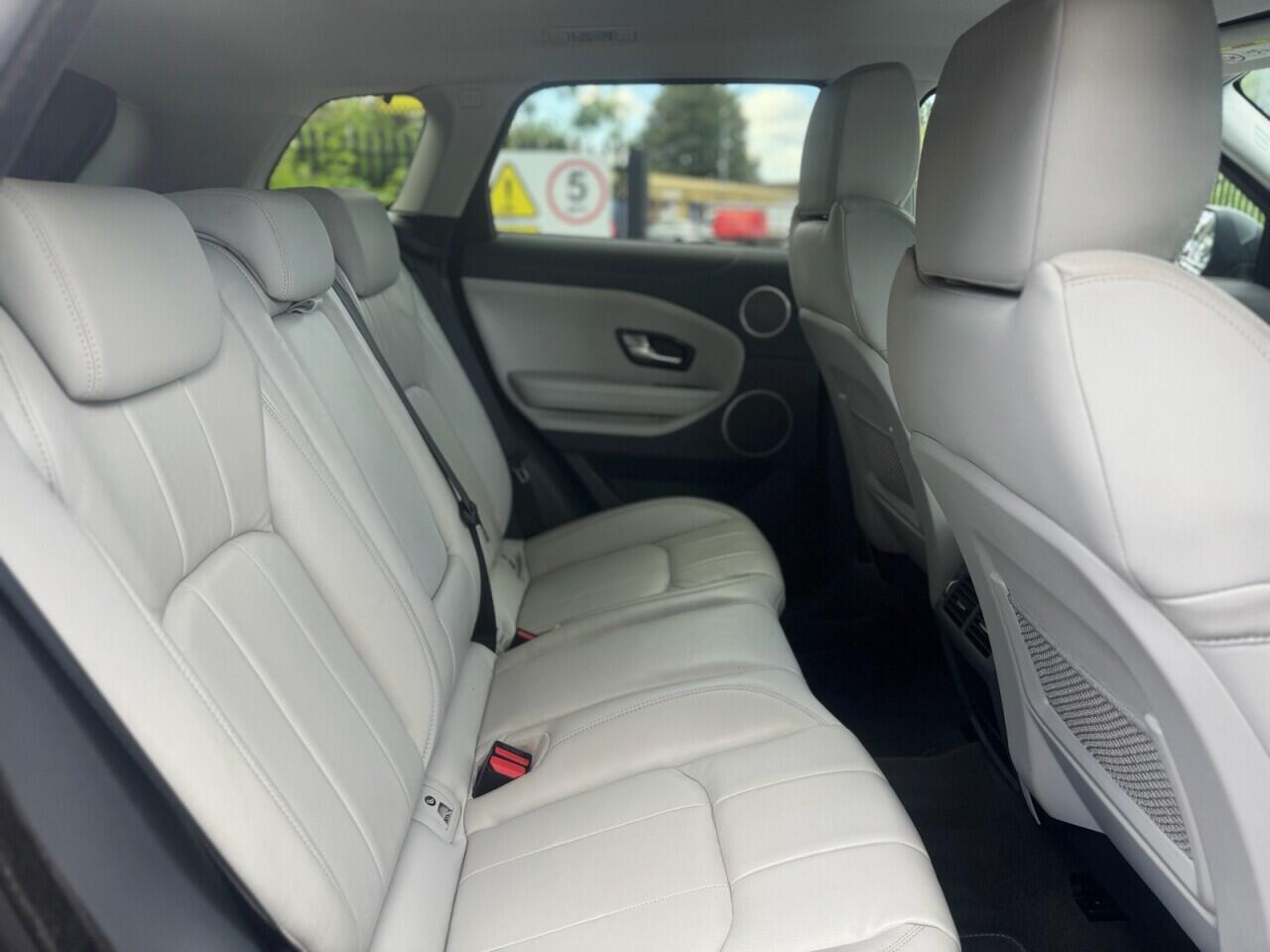 Land Rover Range Rover Evoque view 16
