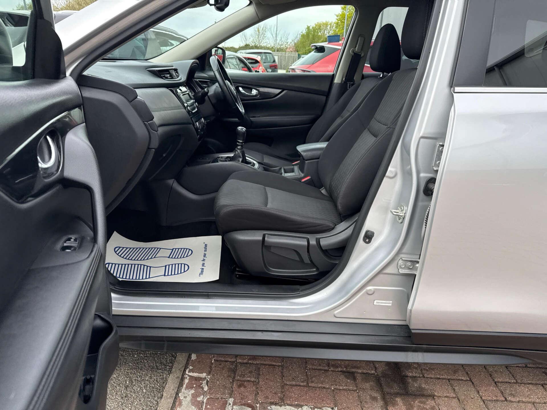 Nissan X-Trail view 56