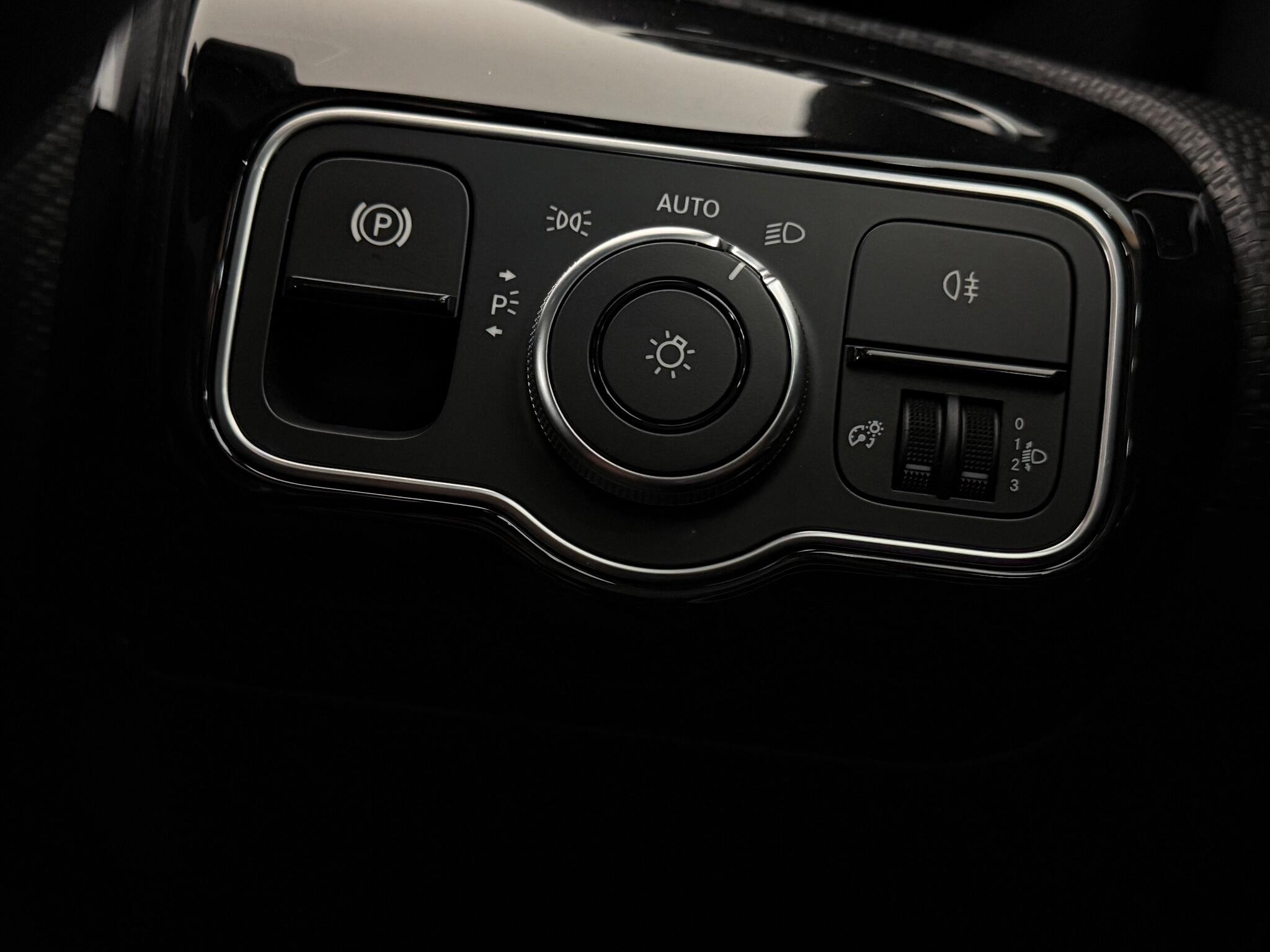 Mercedes-Benz A-Class view 23
