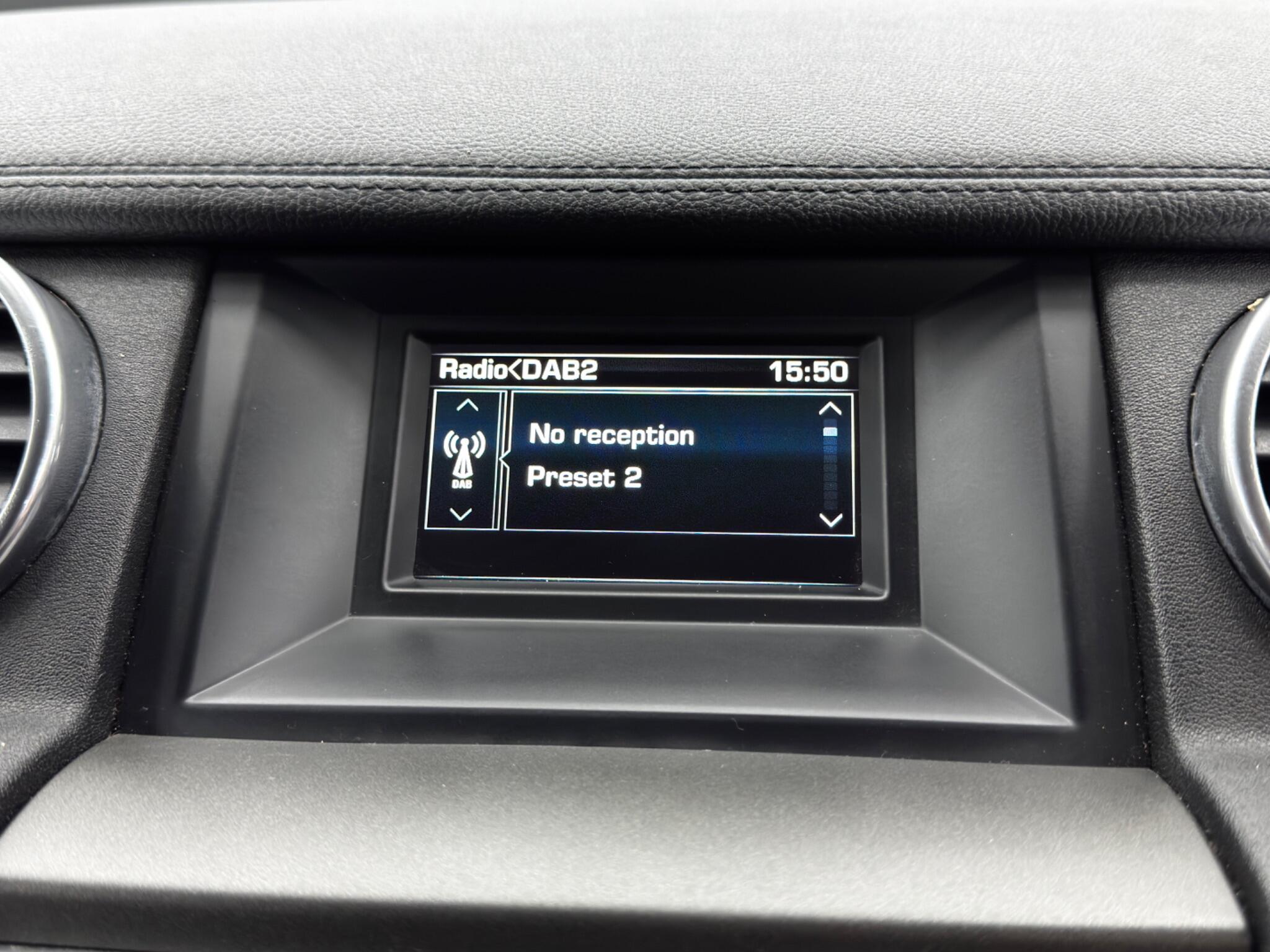 Land Rover Discovery view 29
