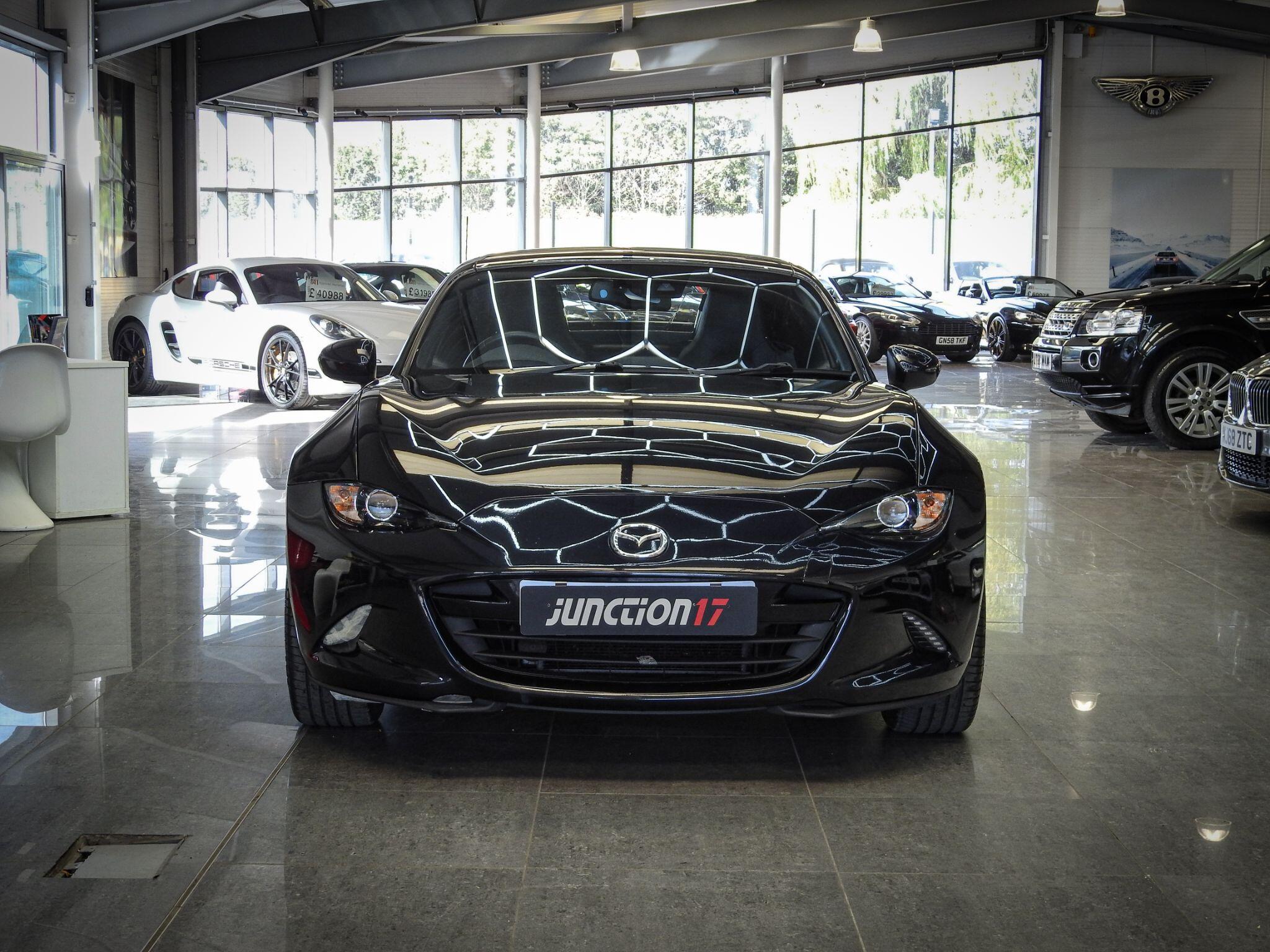 Mazda MX-5 view 6