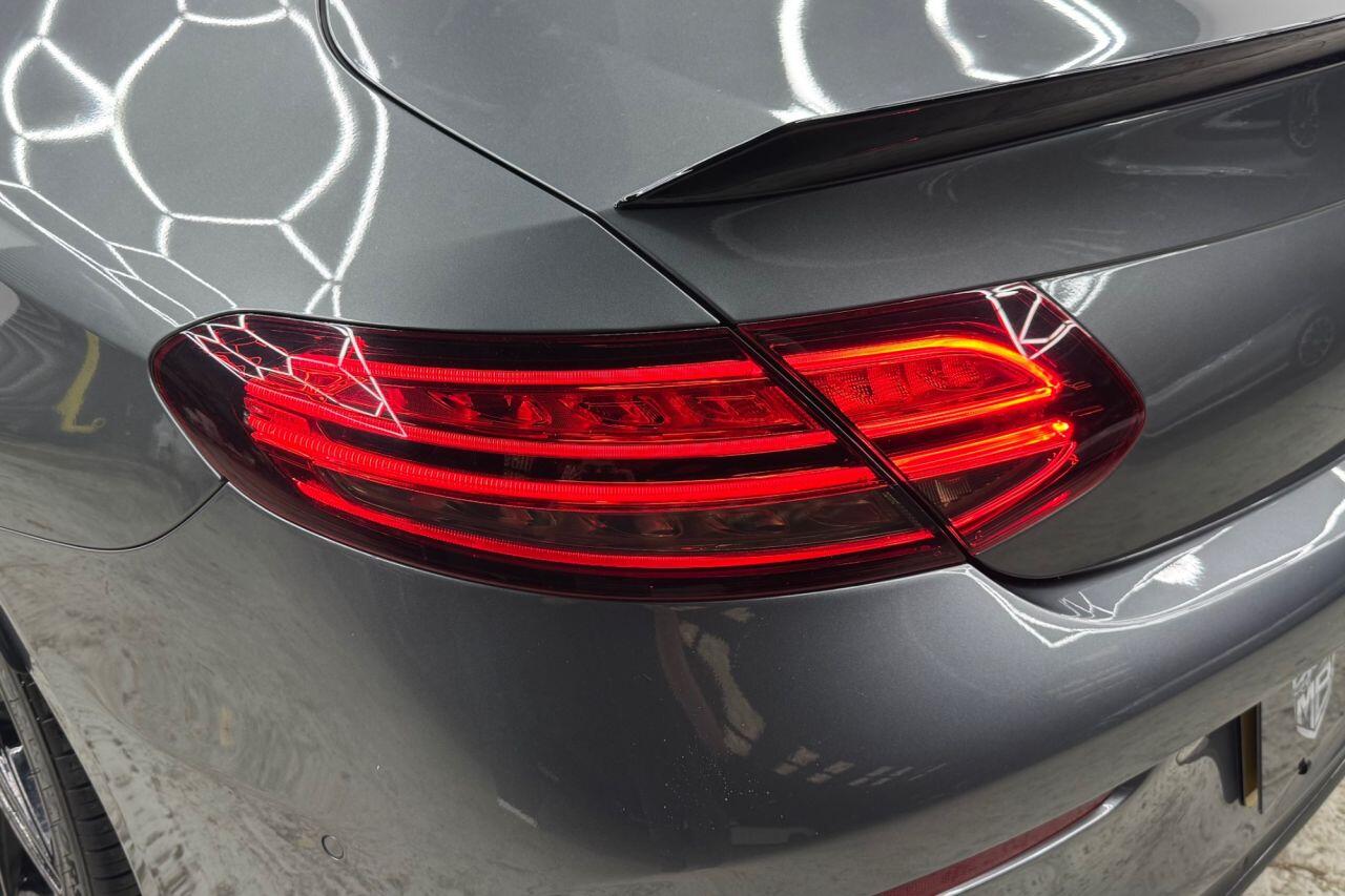 Mercedes-Benz C-Class view 35