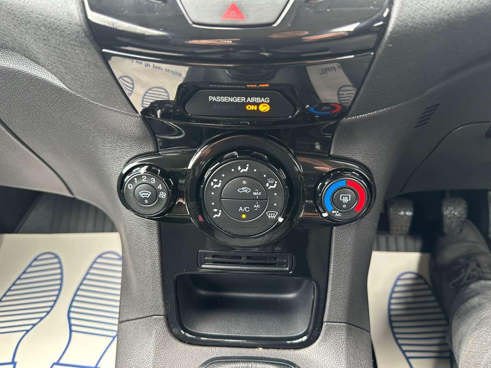 Ford Fiesta view 18